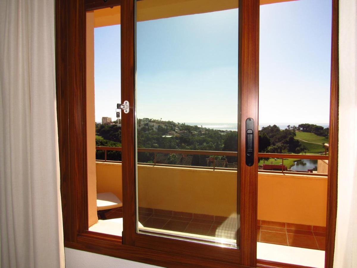 Penthouse Benalvistas Torregolf Seaview Daire Benalmádena Dış mekan fotoğraf