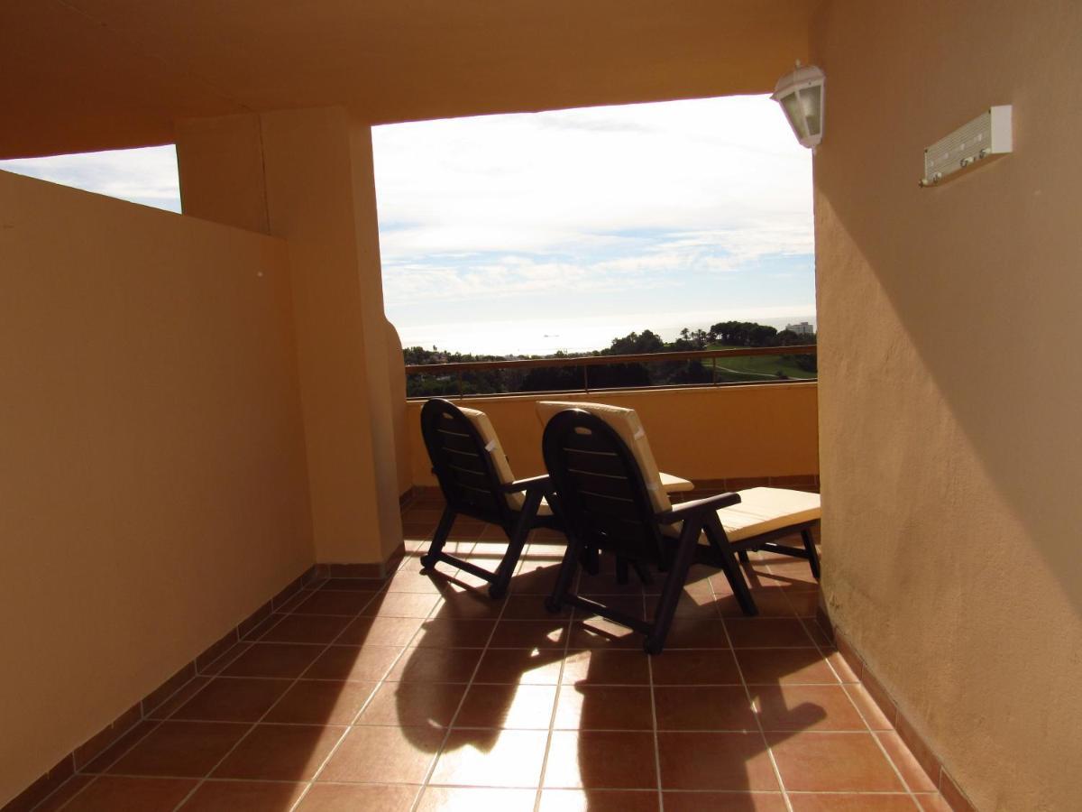 Penthouse Benalvistas Torregolf Seaview Daire Benalmádena Dış mekan fotoğraf