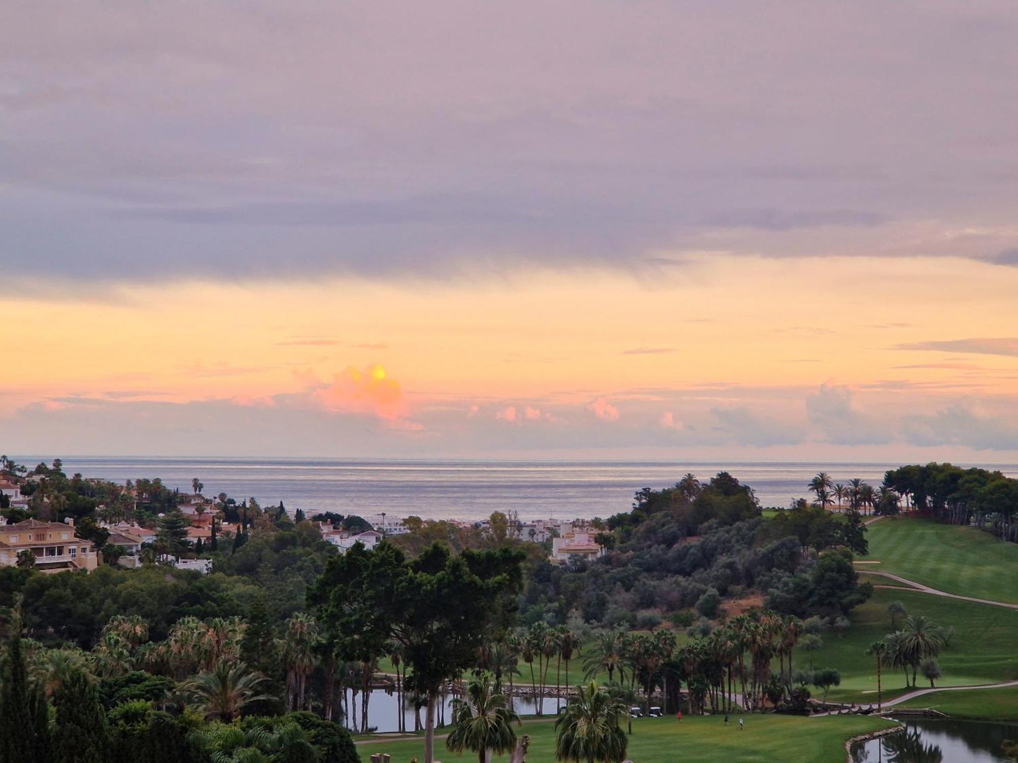 Penthouse Benalvistas Torregolf Seaview Daire Benalmádena Dış mekan fotoğraf